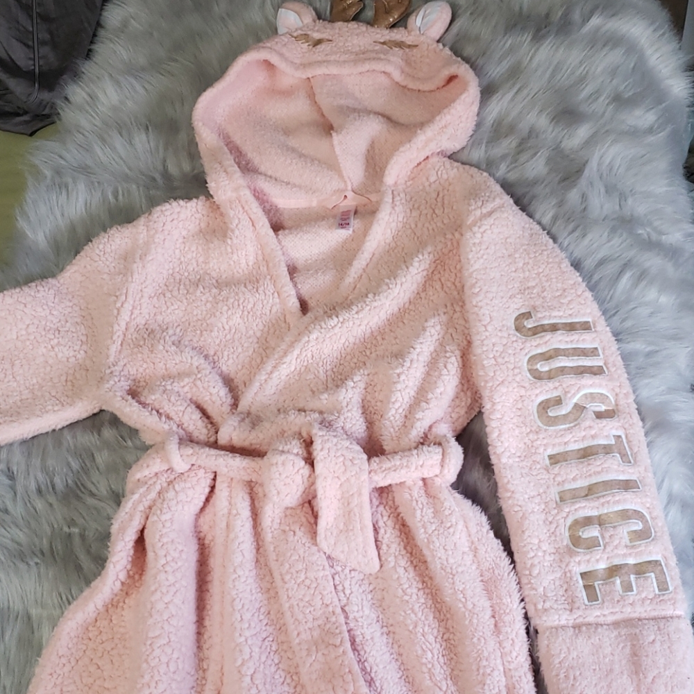 Girls sherpa deer robe